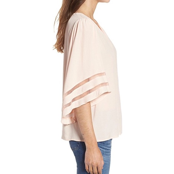 🤩HOST PICK🤩🍂Womens 3/4 Bell Sleeve Blouse🍂 - Picture 3 of 3